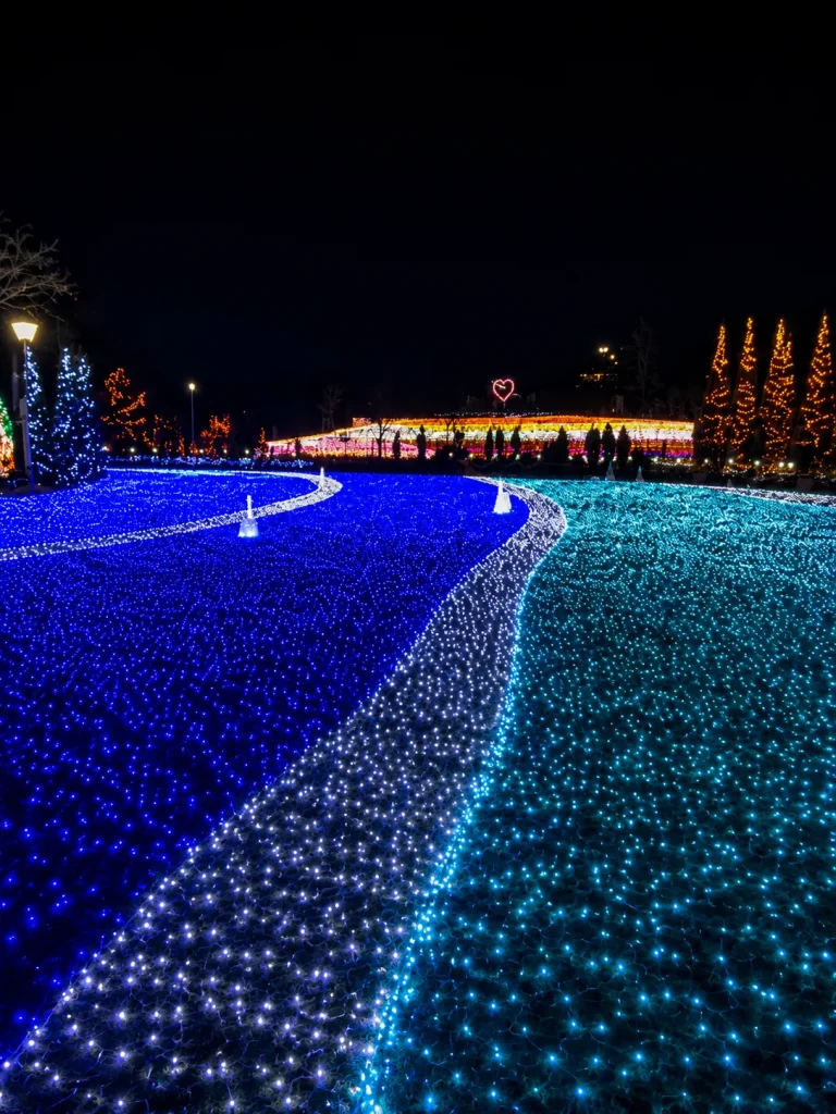 テーマパークの屋外イルミネーション施工