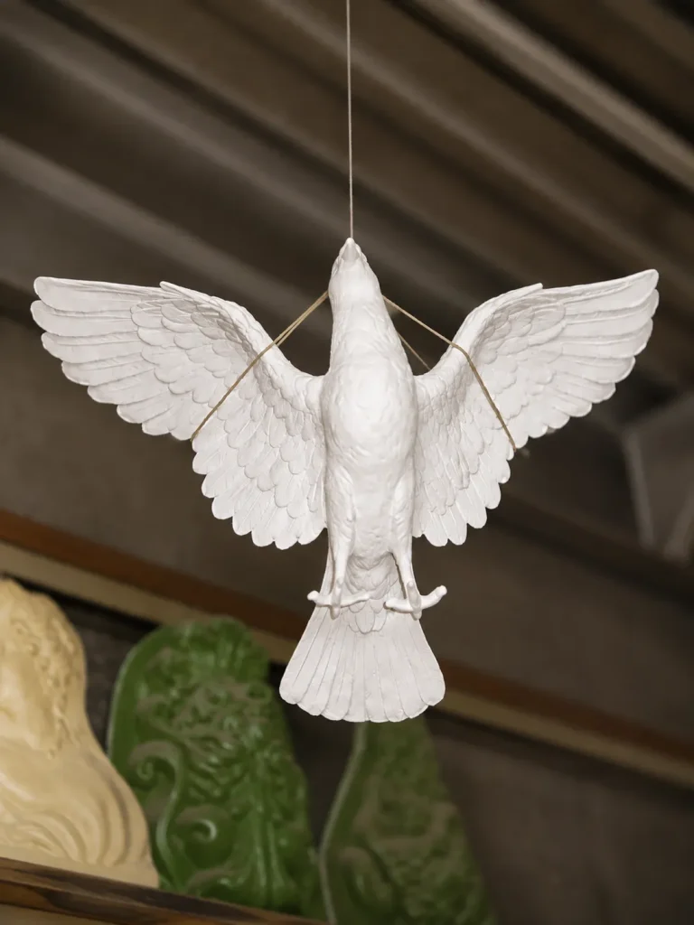 鳥の吊り下げ造形オブジェ製作